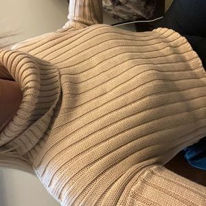 Cropped turtle neck sweater